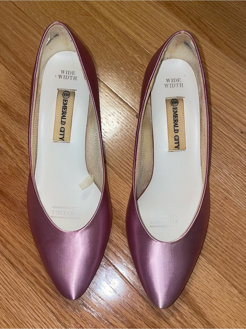 Vintage Pink Satin Pointed Toe Heels size 10
